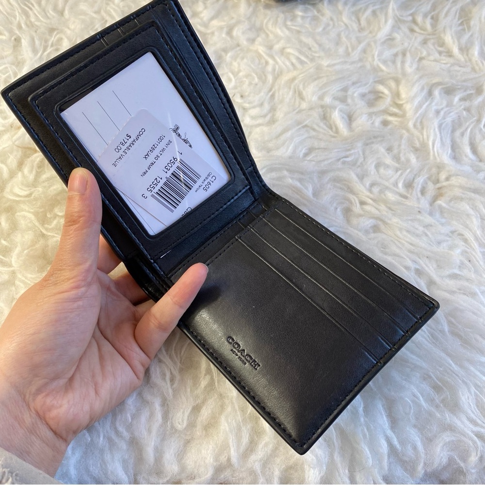 Coach Compact Id Wallet In Signature Canvas - Picture 9 of 9